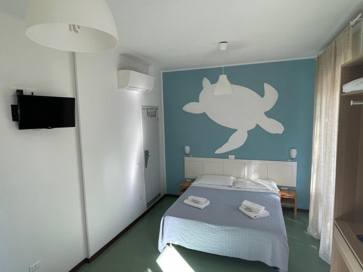 Hotel Aloha Чезенатіко Екстер'єр фото